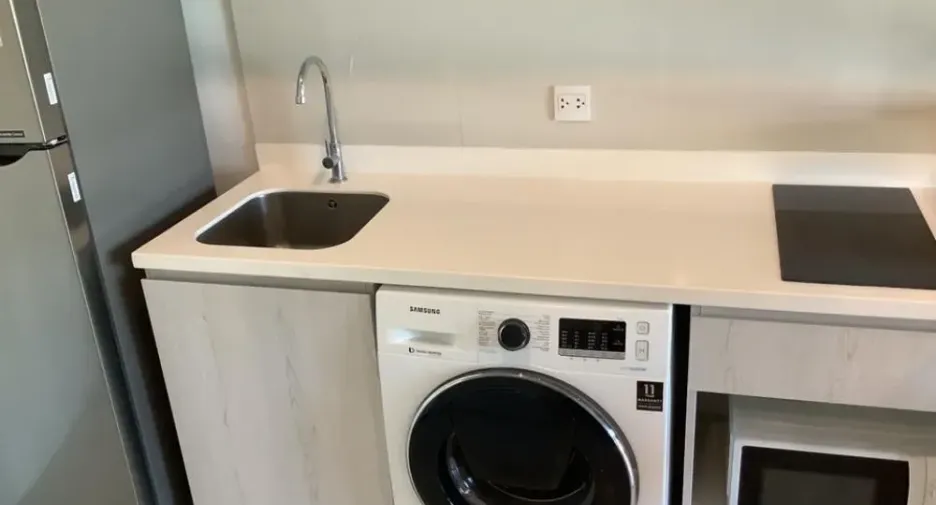 For rent 1 bed condo in Pathum Wan, Bangkok