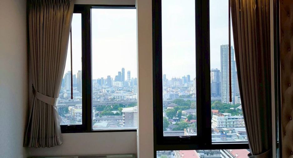 Condo en alquiler de 1 habitaciones en Phra Khanong, Bangkok
