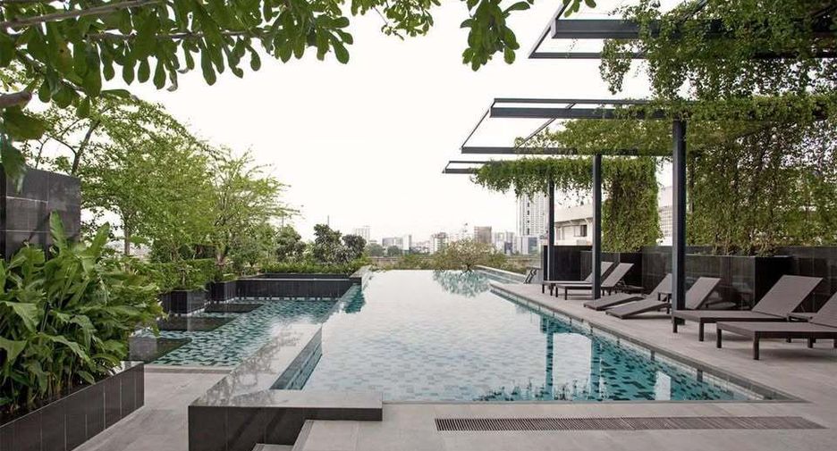 For rent and for sale 1 bed condo in Watthana, Bangkok