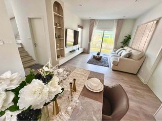 Casa en alquiler de 4 habitaciones en Mueang Phuket, Phuket