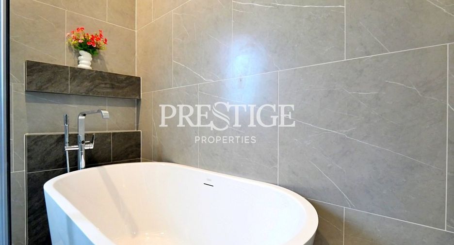 For rent そして for sale 4 ベッドルーム house in Bang Lamung, Chonburi