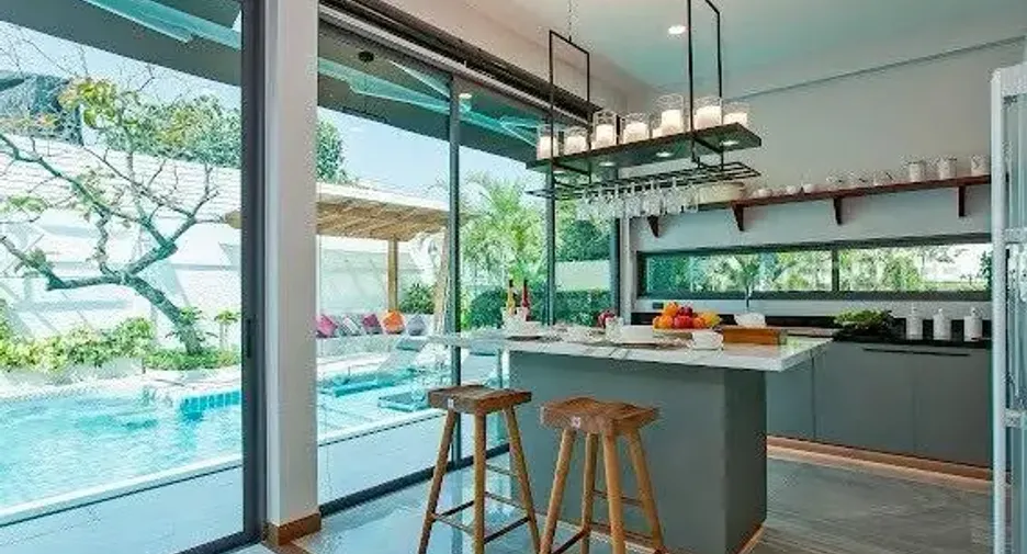 For rent 4 bedrooms house in Bang Lamung, Chonburi