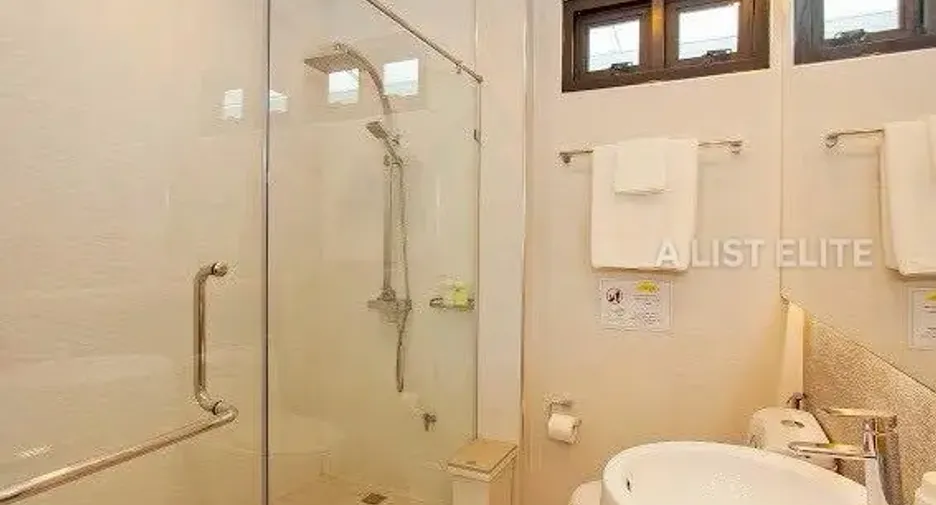 For rent 4 bedrooms house in Bang Lamung, Chonburi