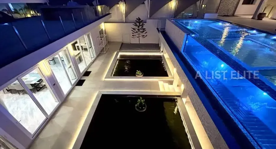 Casa en alquiler de 6 habitaciones en Bang Lamung, Chonburi