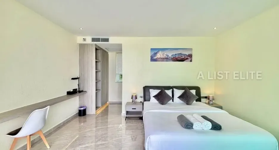 Casa en alquiler de 6 habitaciones en Bang Lamung, Chonburi
