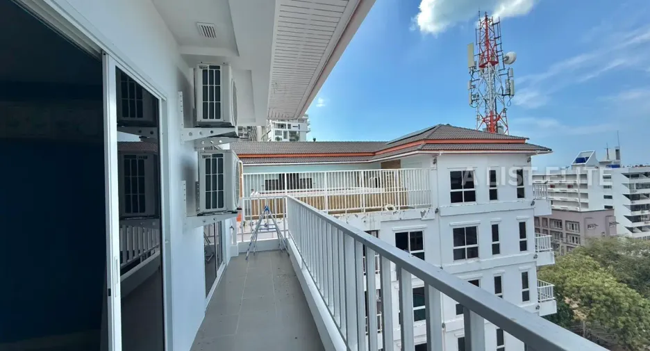 For sale 4 bedrooms condo in Bang Lamung, Chonburi