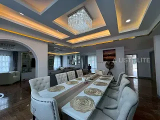 For sale 5 bedrooms condo in Bang Lamung, Chonburi