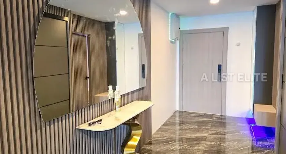 For rent 2 bedrooms condo 
