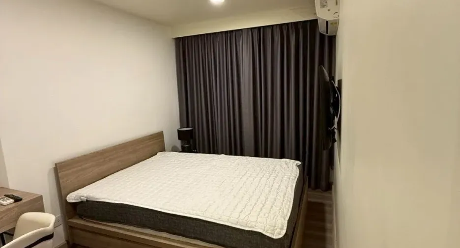 For rent 1 bed condo in Huai Khwang, Bangkok