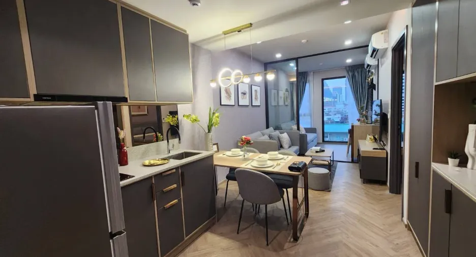 À louer 1 chambre condo à Bang Rak, Bangkok