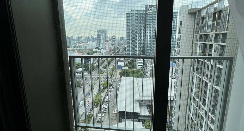 Condo en venta y en alquiler de 2 habitaciones en Huai Khwang, Bangkok