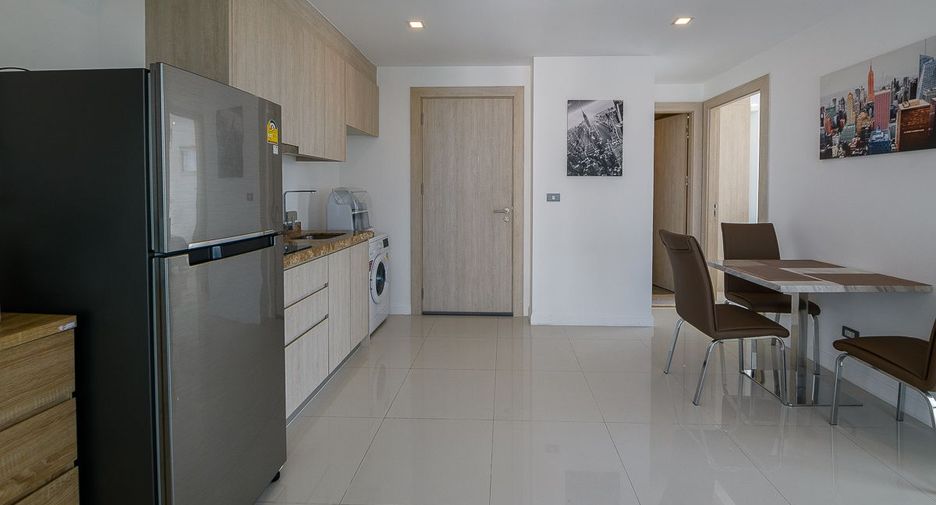 For rent 2 bedrooms condo in Bang Lamung, Chonburi