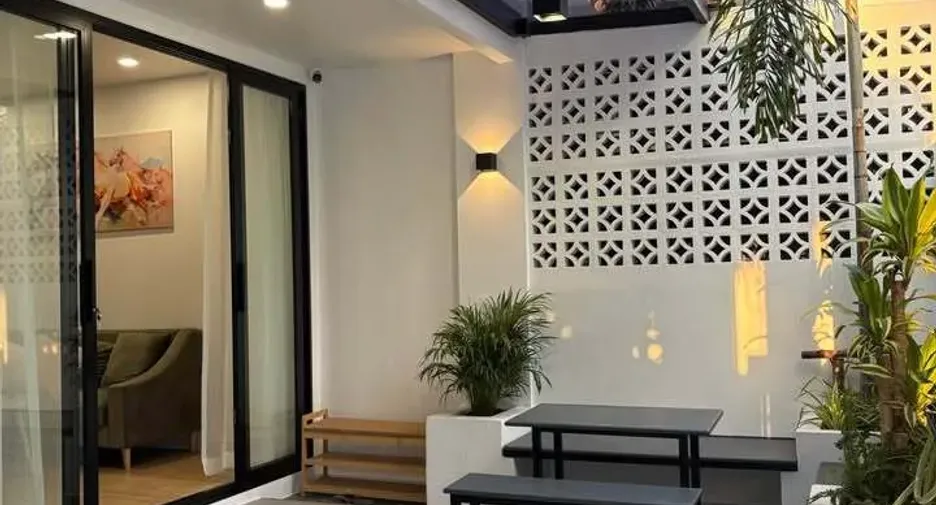 For rent 3 bedrooms townhouse in Mueang Phuket, Phuket
