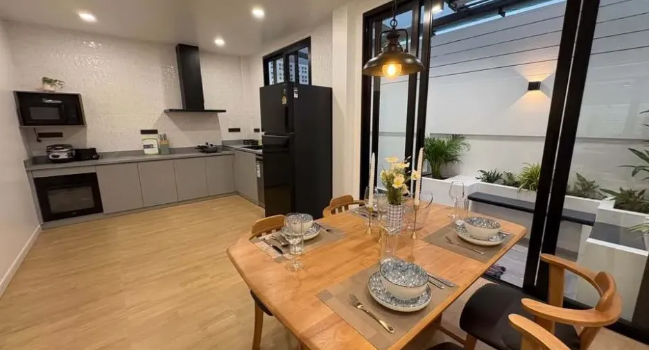 For rent 3 bedrooms townhouse in Mueang Phuket, Phuket