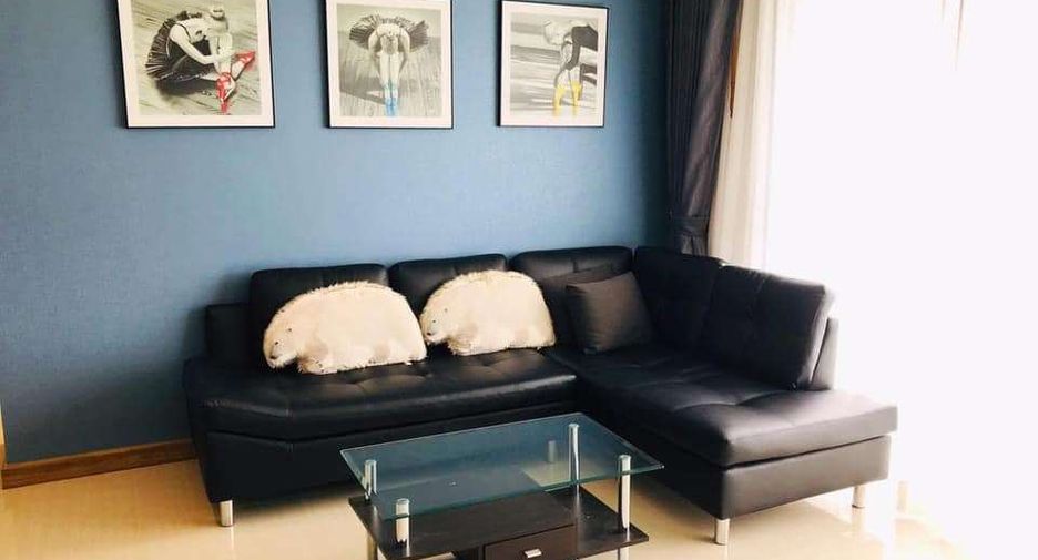 For rent 2 bedrooms condo in Watthana, Bangkok
