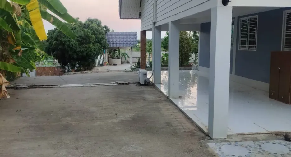 For sale 7 bedrooms house in Mueang Uttaradit, Uttaradit