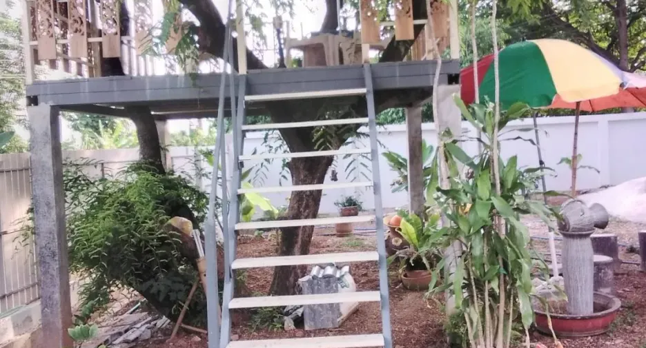 For sale 7 bedrooms house in Mueang Uttaradit, Uttaradit