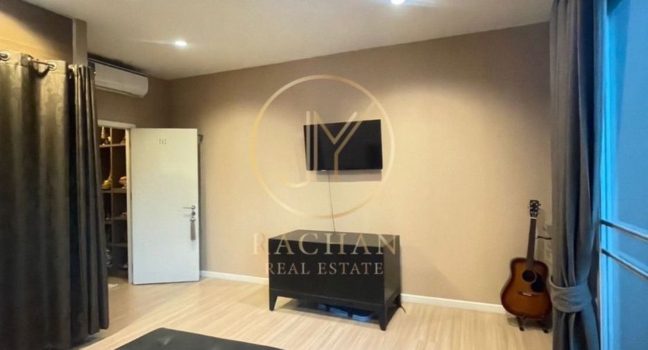 For sale 3 bedrooms townhouse in Pak Kret, Nonthaburi