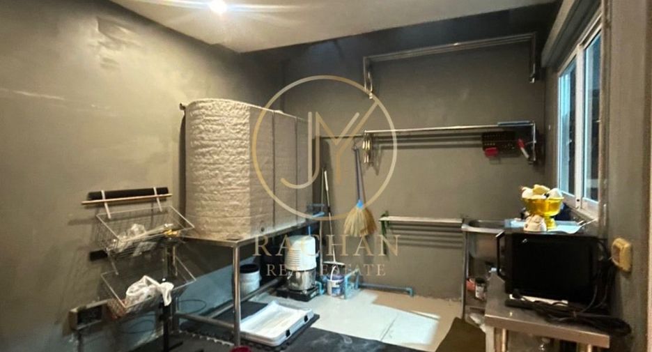 For sale 3 bedrooms townhouse in Pak Kret, Nonthaburi