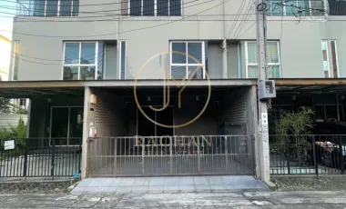For sale 3 bedrooms townhouse in Pak Kret, Nonthaburi