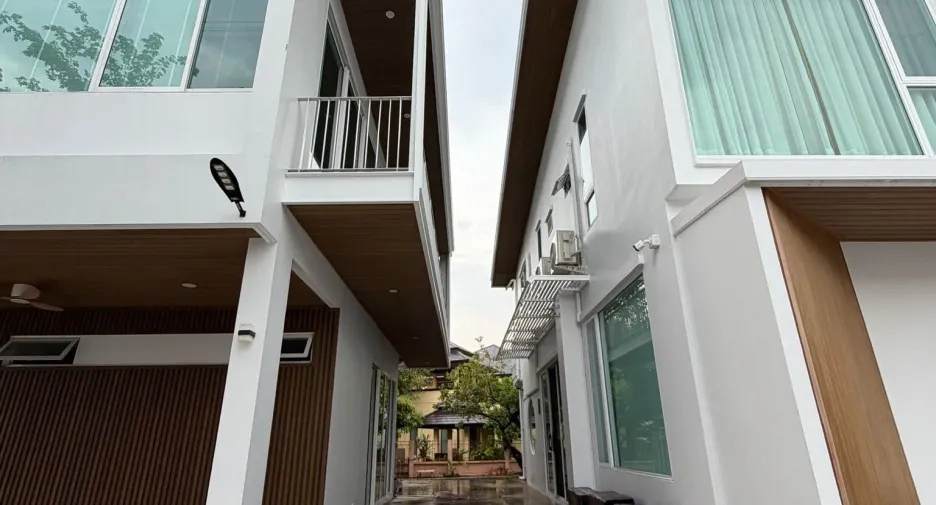 Casa en venta de 5 habitaciones en Thawi Watthana, Bangkok