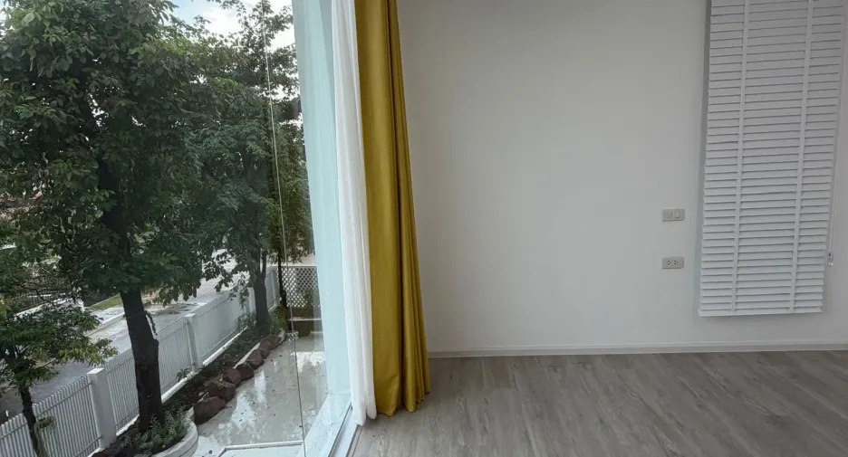Casa en venta de 5 habitaciones en Thawi Watthana, Bangkok