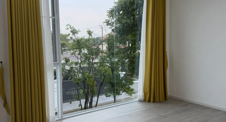 Casa en venta de 5 habitaciones en Thawi Watthana, Bangkok