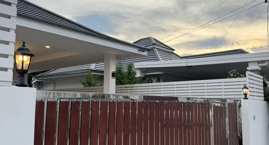 For rent 3 bedrooms villa in Hua Hin, Prachuap Khiri Khan