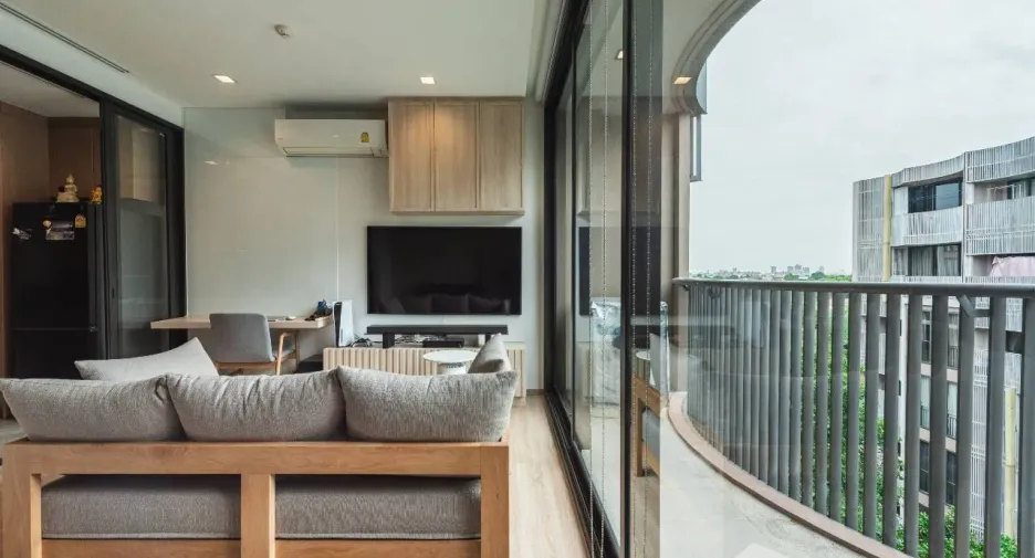 For sale 1 bed condo in Suan Luang, Bangkok