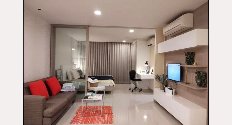 For rent 1 bed condo in Watthana, Bangkok