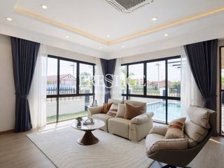 For sale 4 bedrooms house in Bang Lamung, Chonburi