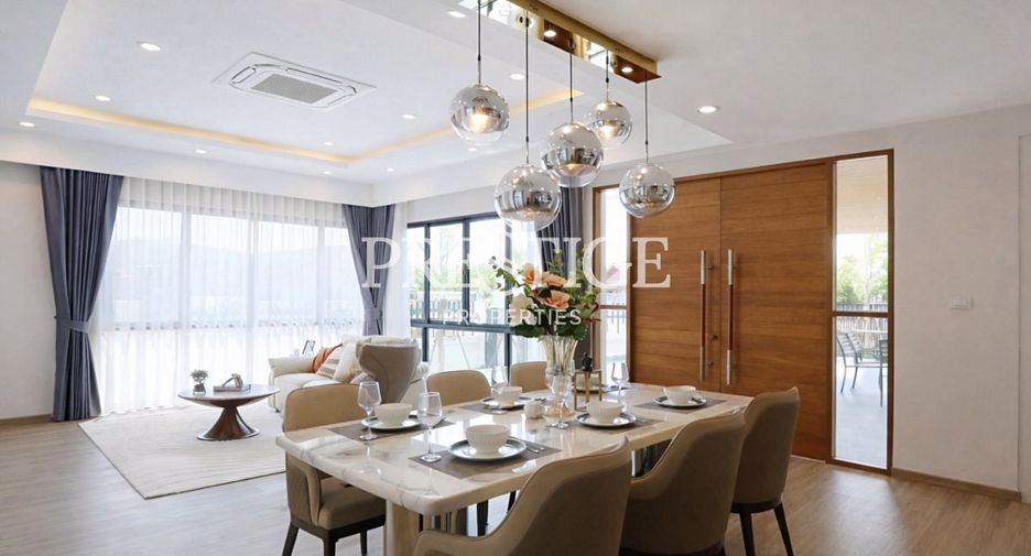 For sale 4 ベッドルーム house in Bang Lamung, Chonburi