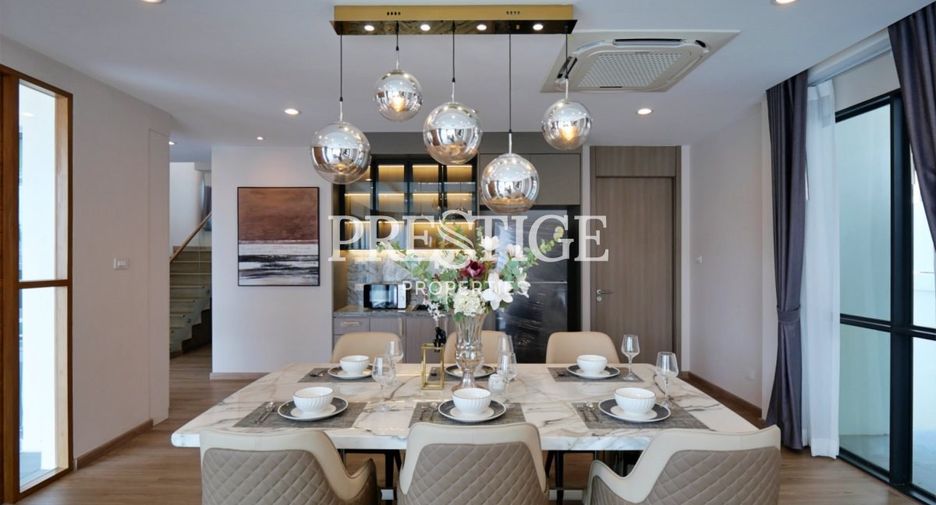 For sale 4 ベッドルーム house in Bang Lamung, Chonburi