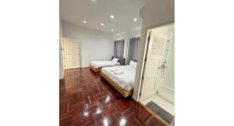 À louer 9 chambres villa à Khlong Toei, Bangkok