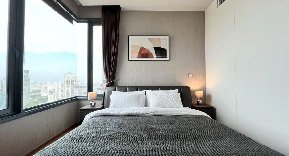 For rent 2 bedrooms condo in Khlong Toei, Bangkok