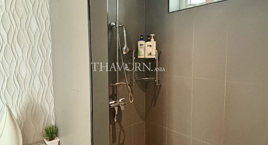 Haus zum Kauf mit 4 Zimmer in Bang Lamung, Chonburi