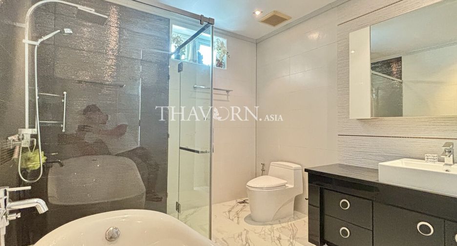 Haus zum Kauf mit 4 Zimmer in Bang Lamung, Chonburi
