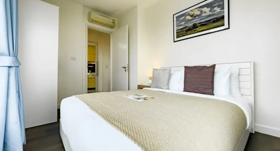 For rent 2 bedrooms condo in Phra Khanong, Bangkok