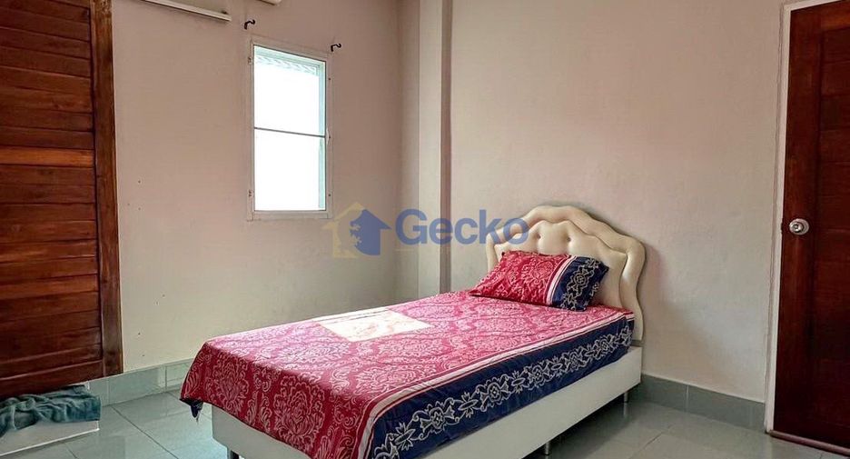 For rent and for sale 3 bedrooms house in Bang Lamung, Chonburi