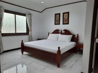 À louer et à vendre 4 chambres maison à Bang Lamung, Chonburi