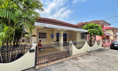 Haus zum Kauf mit 3 Zimmer in Bang Lamung, Chonburi