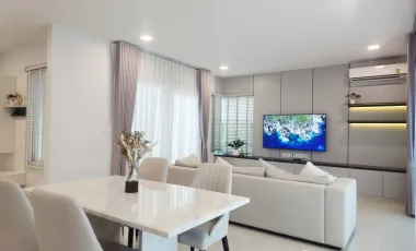 Haus zur Miete mit 3 Zimmer in Bang Phli, Samut Prakan