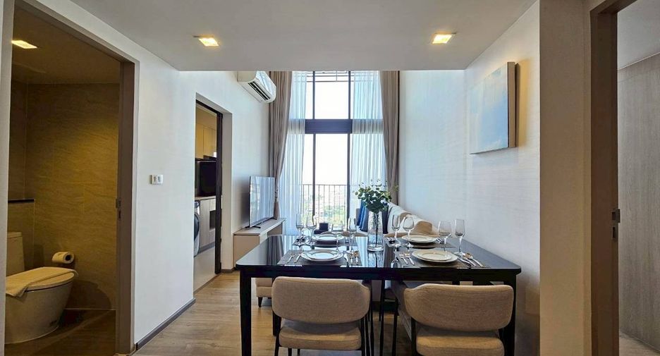 For rent 2 bedrooms condo in Phra Khanong, Bangkok