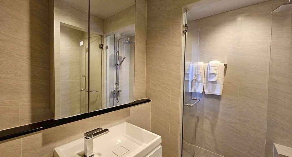 For rent 2 bedrooms condo in Phra Khanong, Bangkok