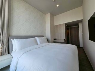 Condo en alquiler de 2 habitaciones en Phra Khanong, Bangkok