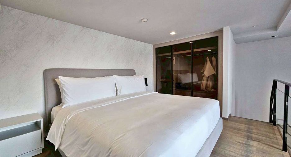 For rent 1 bed condo in Phra Khanong, Bangkok
