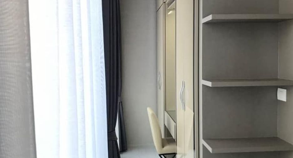 For rent 2 bedrooms condo in Pathum Wan, Bangkok