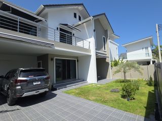For rent 3 bedrooms house in Mueang Phuket, Phuket
