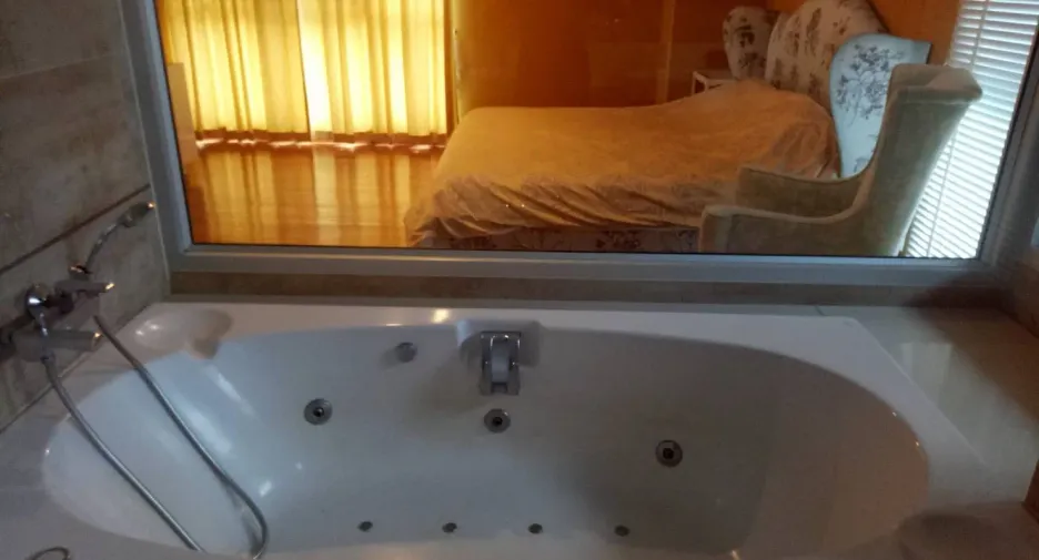 For sale and for rent 3 bedrooms condo in Phaya Thai, Bangkok