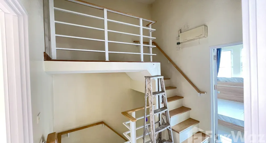 For sale 4 bedrooms townhouse in Mueang Samut Sakhon, Samut Sakhon